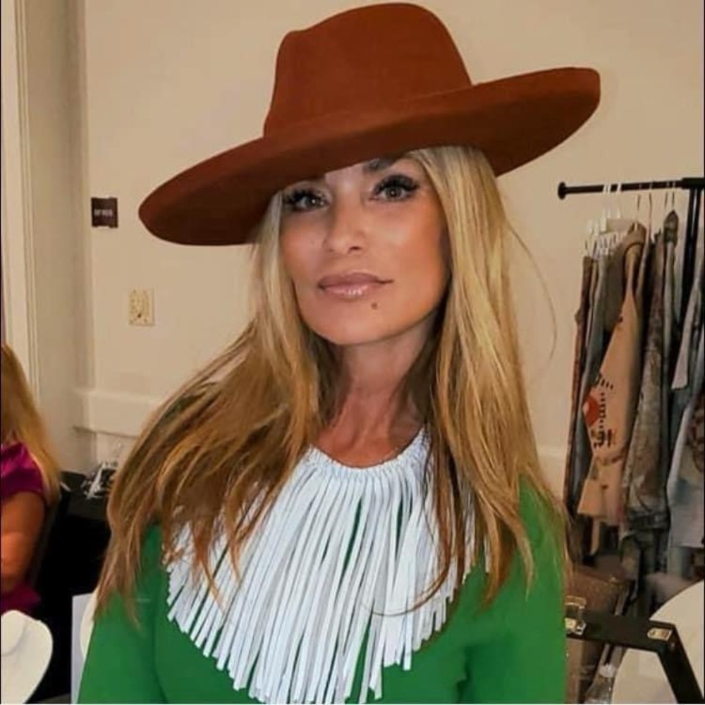 Meet your Posher, Rosanne